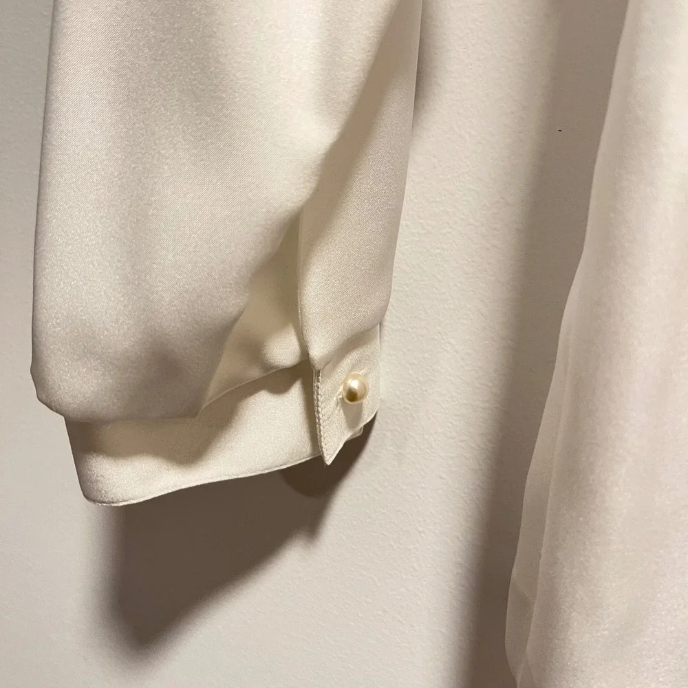 Ship n Shore Vintage White Button Up Blouse Pearl Buttons USA Union Made Size 18